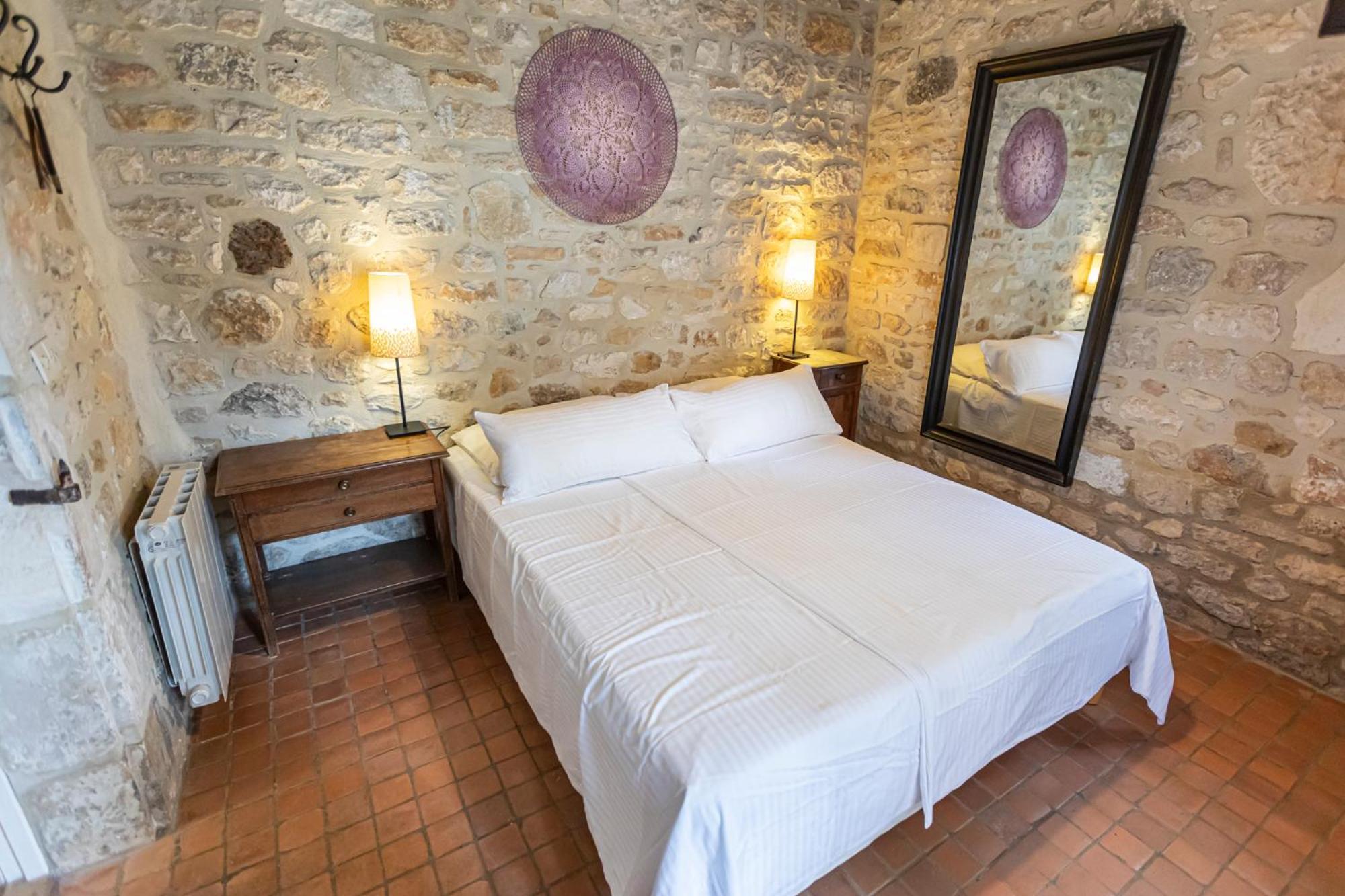 Les Bernardies Simeyrols Room photo