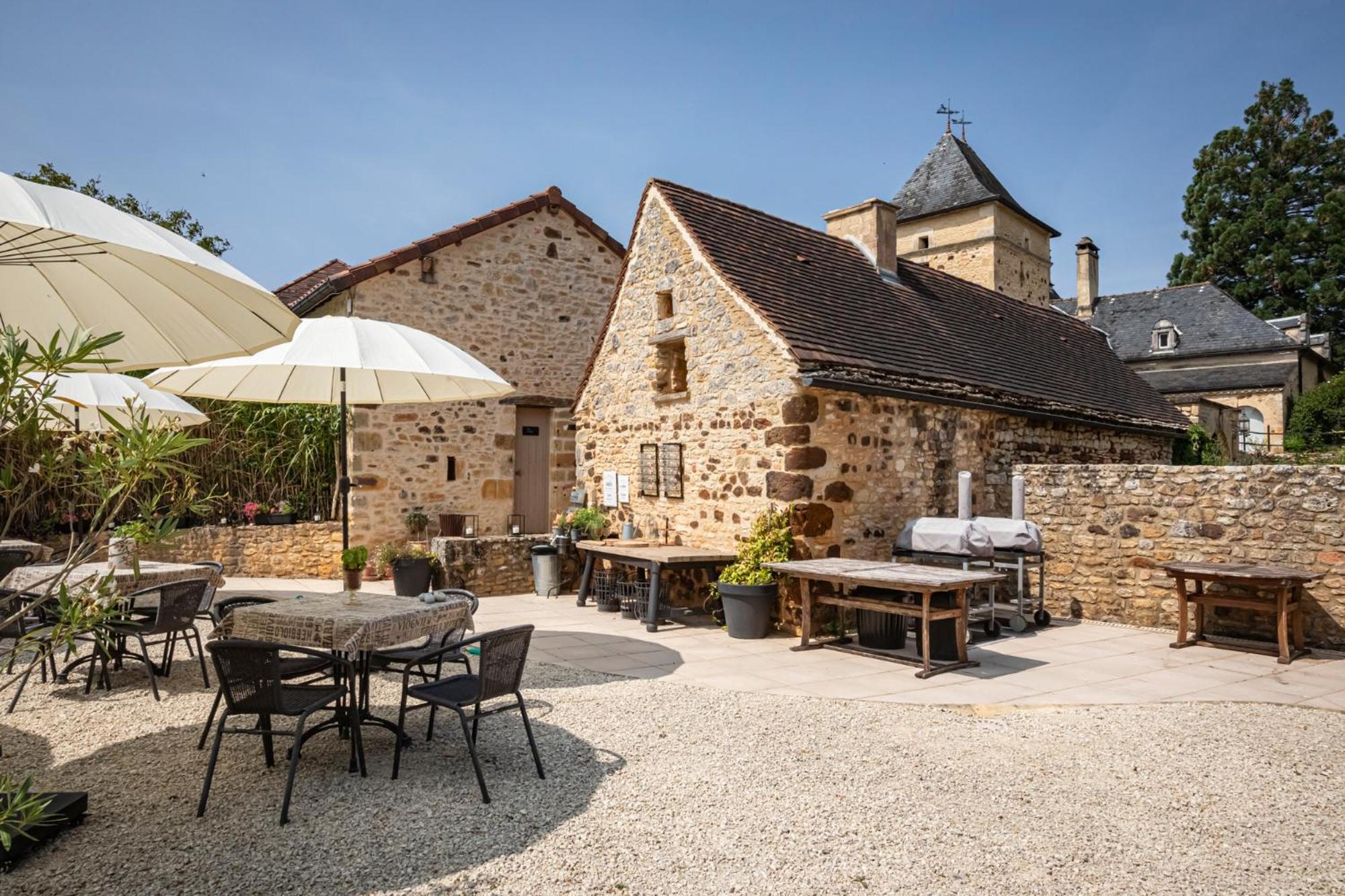 Les Bernardies Simeyrols Exterior photo